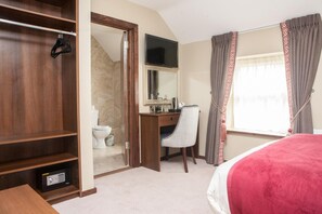 Desk, iron/ironing board, free WiFi, bed sheets - Draper Rooms (Dublin)