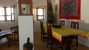 Unclassified image, 4 of 14, button - Amka Villa (Jambiani)