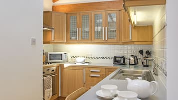 开间, 花园景观 (Self Catering) | 私人厨房 | 茶具/咖啡用具、电热水壶