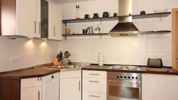Executive Apartment | Dapur peribadi | Peti sejuk, ketuhar gelombang mikro, ketuhar, dapur