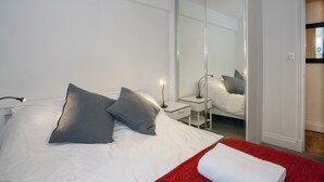 Căn hộ trung tâm thành phố, 2 phòng ngủ, không hút thuốc (Flat 4, 2 Bedrooms) | 2 phòng ngủ, bàn ủi/dụng cụ ủi quần áo 