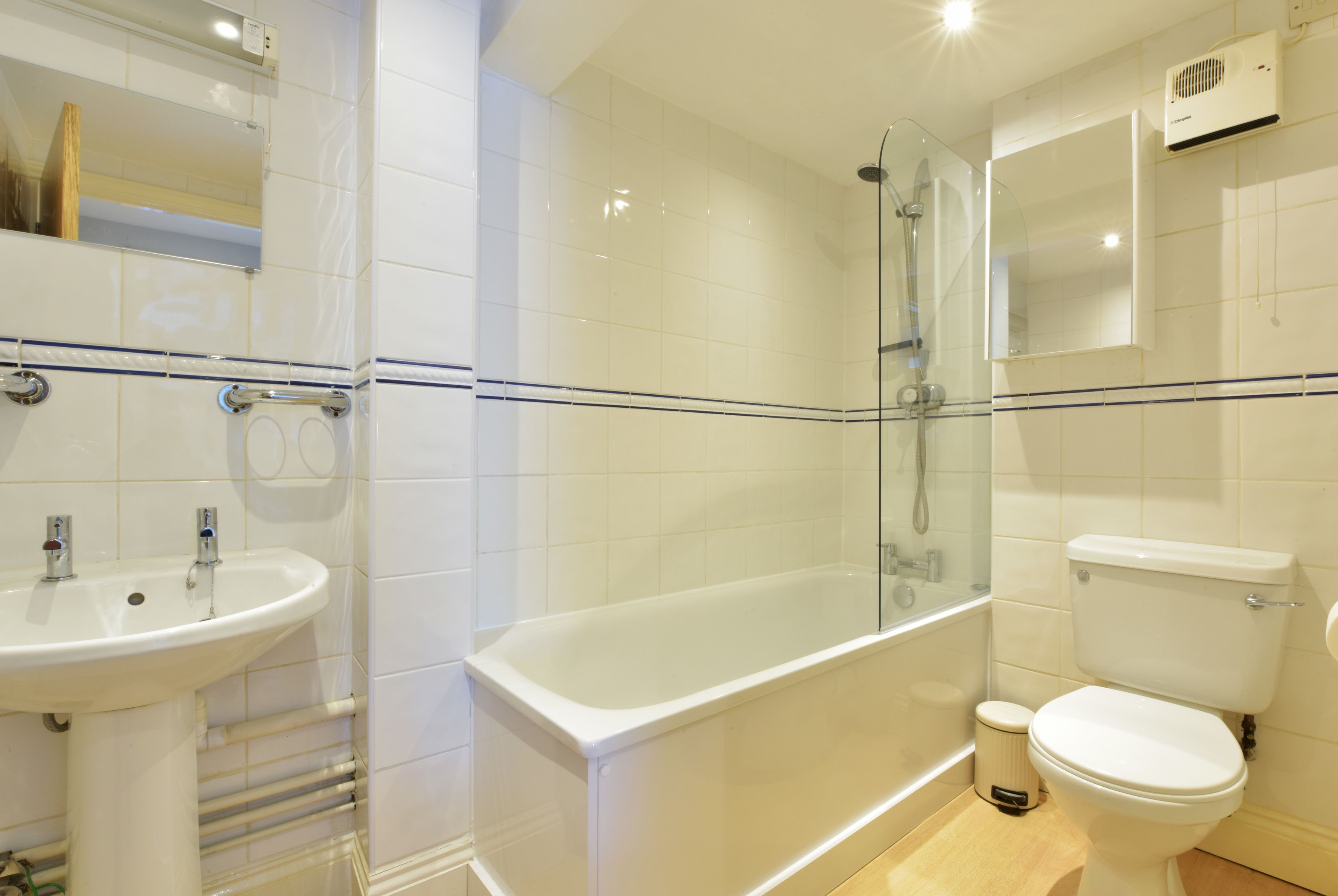 都會公寓, 2 間臥室, 廚房 (Flat 4, 2 Bedrooms) | 浴室 | 花灑/浴缸組合、風筒、提供毛巾、洗頭水
