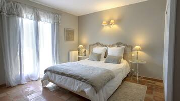 Suite, Balcony, Pool View (L'oliveraie)