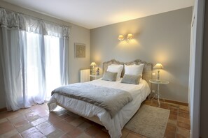 Suite, Balcony, Pool View (L'oliveraie) | Individually decorated, individually furnished, free WiFi, bed sheets - La Bastide du Bouchou (Six-Fours-les-Plages)