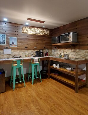 Shared fridge, microwave, dining tables - Hotel Chagual (La Serena)