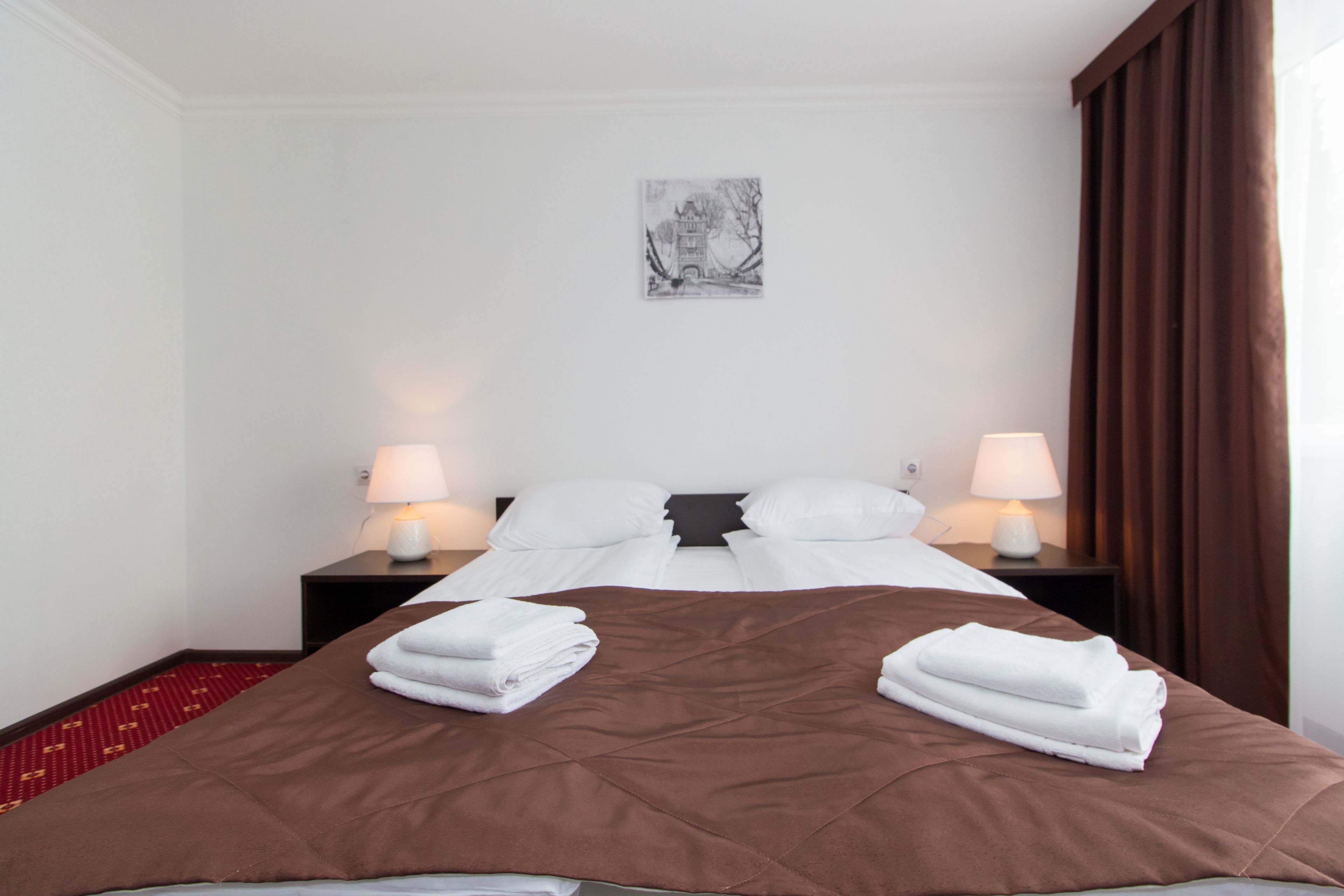 Chambre Double Standard | Bureau, rideaux occultants, Wi-Fi gratuit, draps fournis