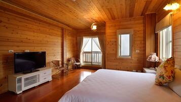 Elite Double Room, Valley View | Individually furnished, desk