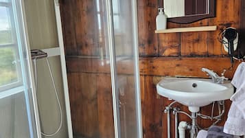 Standard Double Room, 1 Double Bed, Private Bathroom | Bathroom | Shower, free toiletries, hair dryer