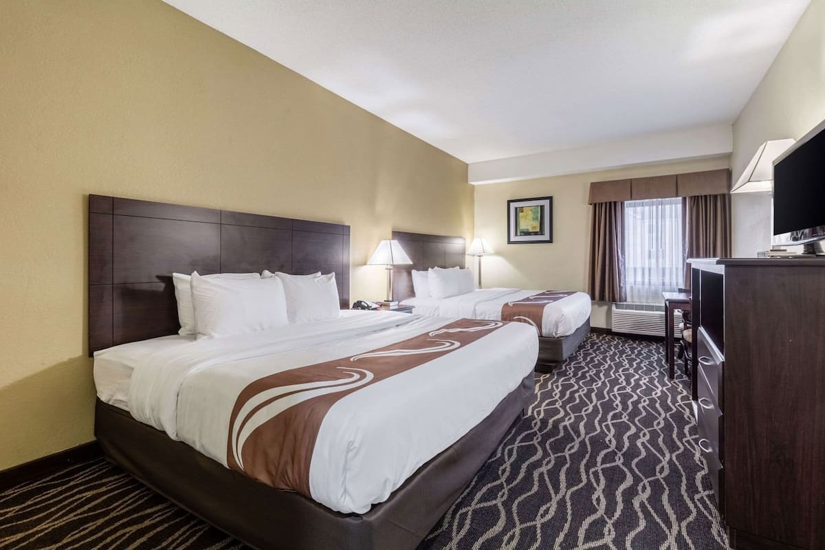 In-room safe, desk, free WiFi, bed sheets