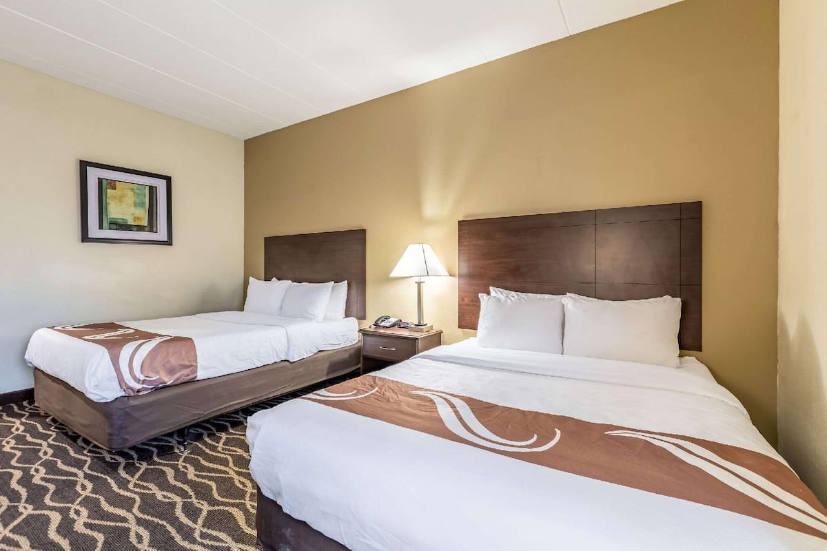 In-room safe, desk, free WiFi, bed sheets