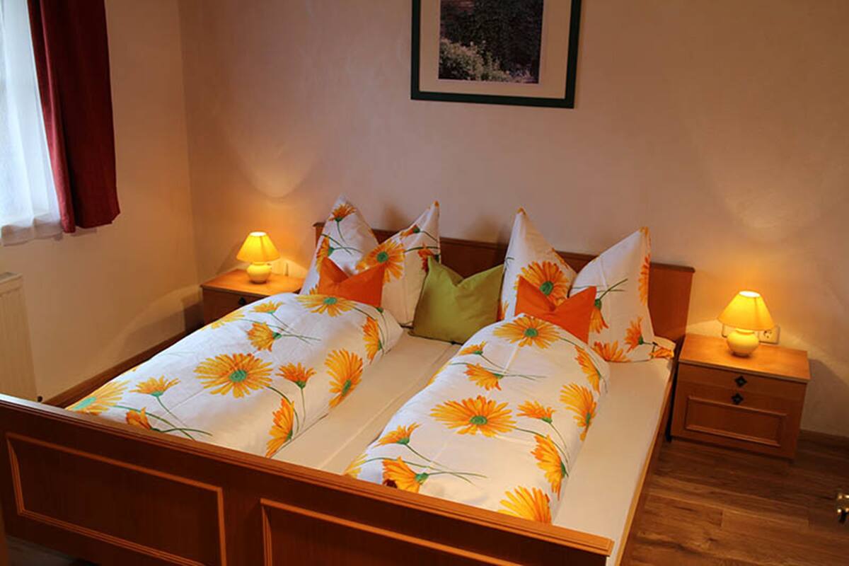 Apartment (ABENDROT) | Zimmersafe, kostenloses WLAN, Bettwäsche