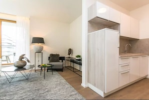 Apartment, 1 Schlafzimmer | Wohnbereich | Flachbildfernseher