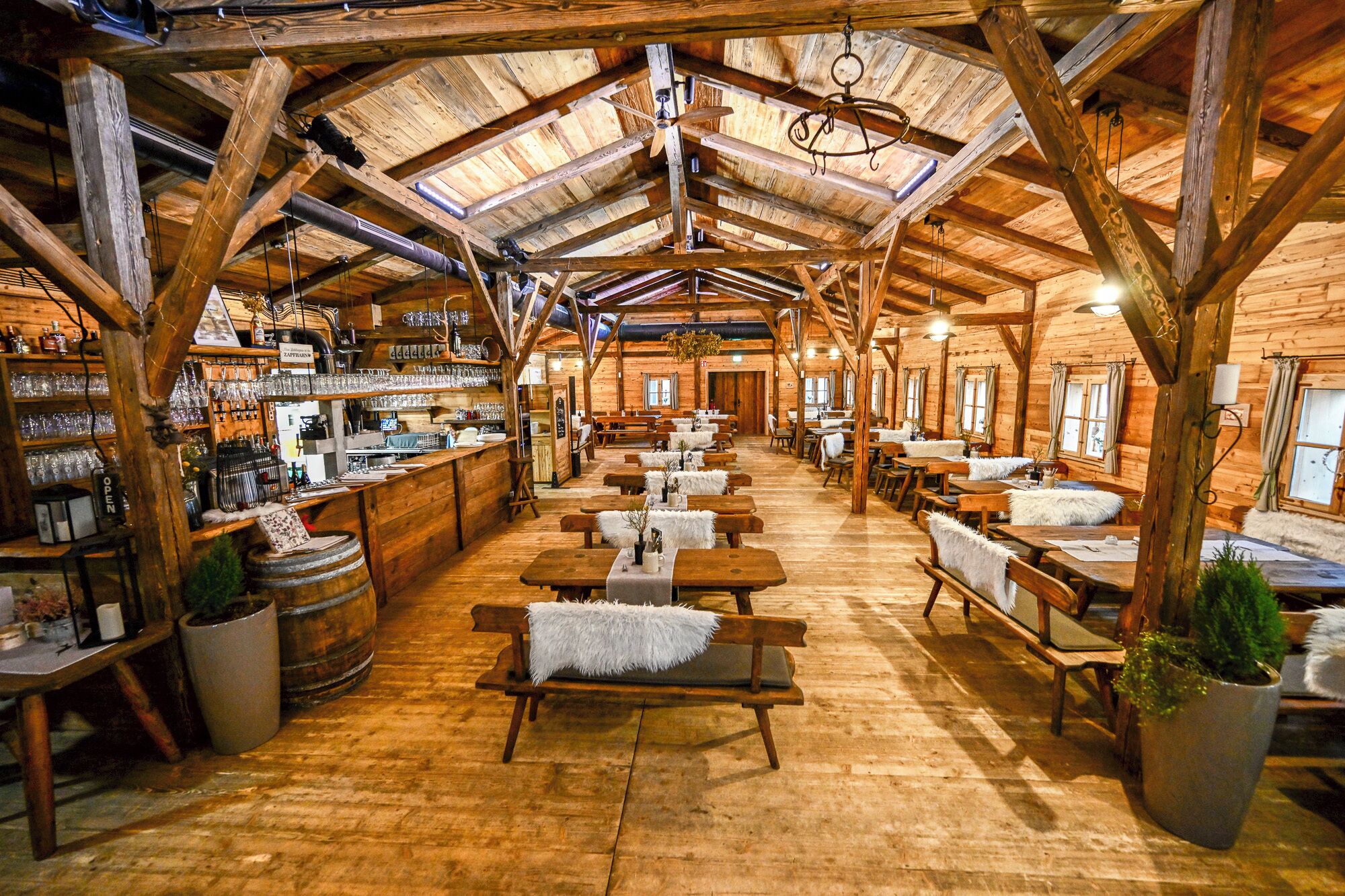 breakfast and dinner served