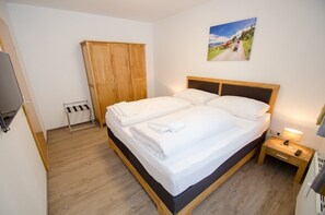 Penthouse (Penthouse 3 Summer & Winter Fun ) | 3 bedrooms, iron/ironing board, cots/infant beds, free WiFi - Apartment Summer & Winter Fun III (Zell am See)