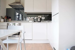Lägenhet (1 Bedroom) | Eget kök | Kylskåp, mikrovågsugn, ugn och spishäll