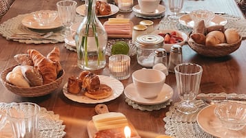 Petit déjeuner continental compris tous les jours
