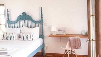 Chambre Double Standard, cÎté jardin | Décoration personnalisée, bureau