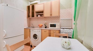 Familienapartment, 1 Schlafzimmer | Eigene Küche | Kühlschrank, Mikrowelle, Wasserkocher mit Kaffee-/Teezubehör