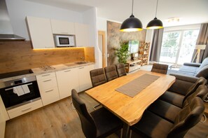 Apartment, 2 Schlafzimmer, Bergblick | Eigene Küche | Kühlschrank, Mikrowelle, Ofen, Herdplatte