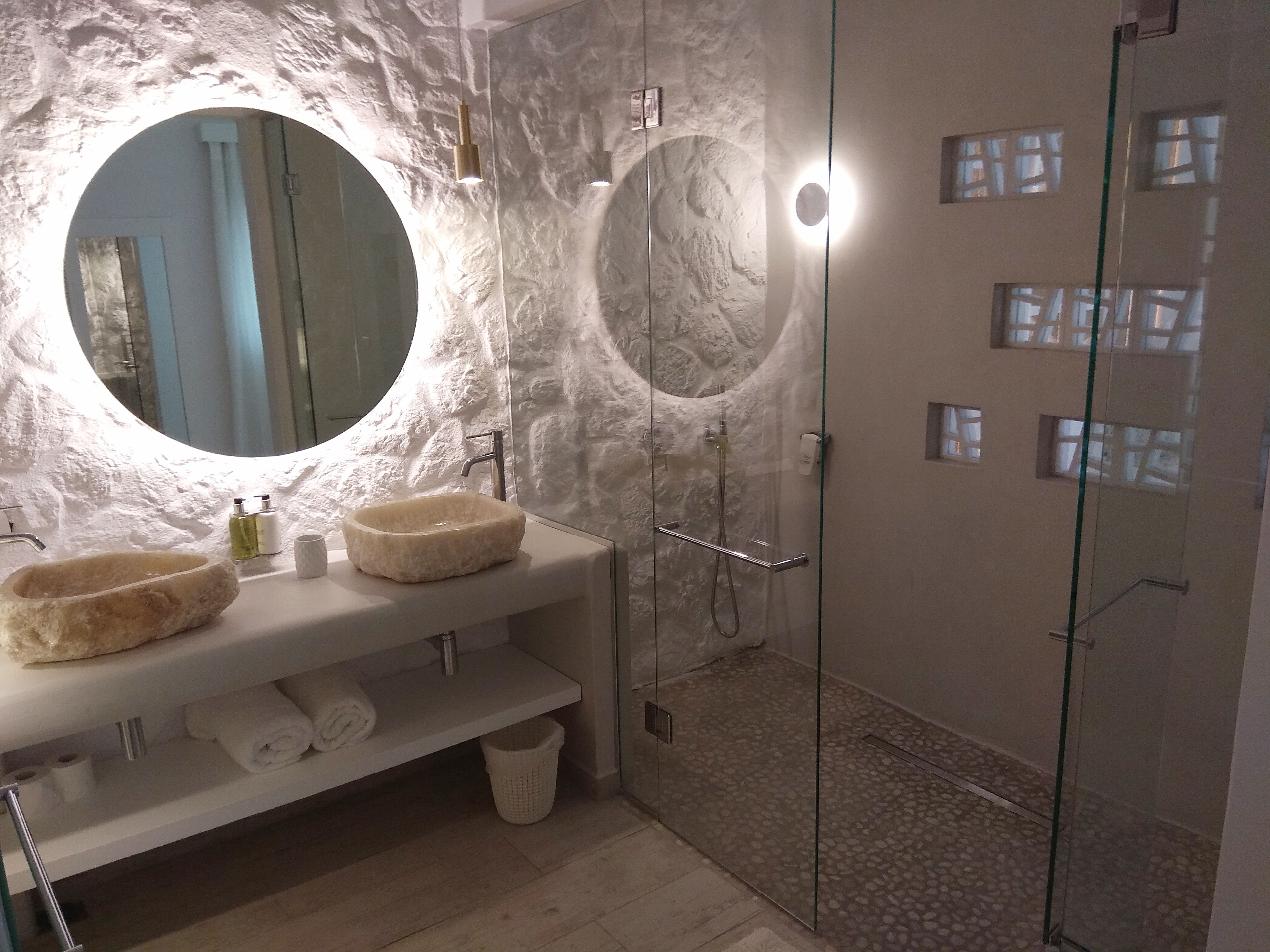 Photo - Petri Suites