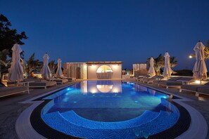 Outdoor pool, pool umbrellas, pool loungers