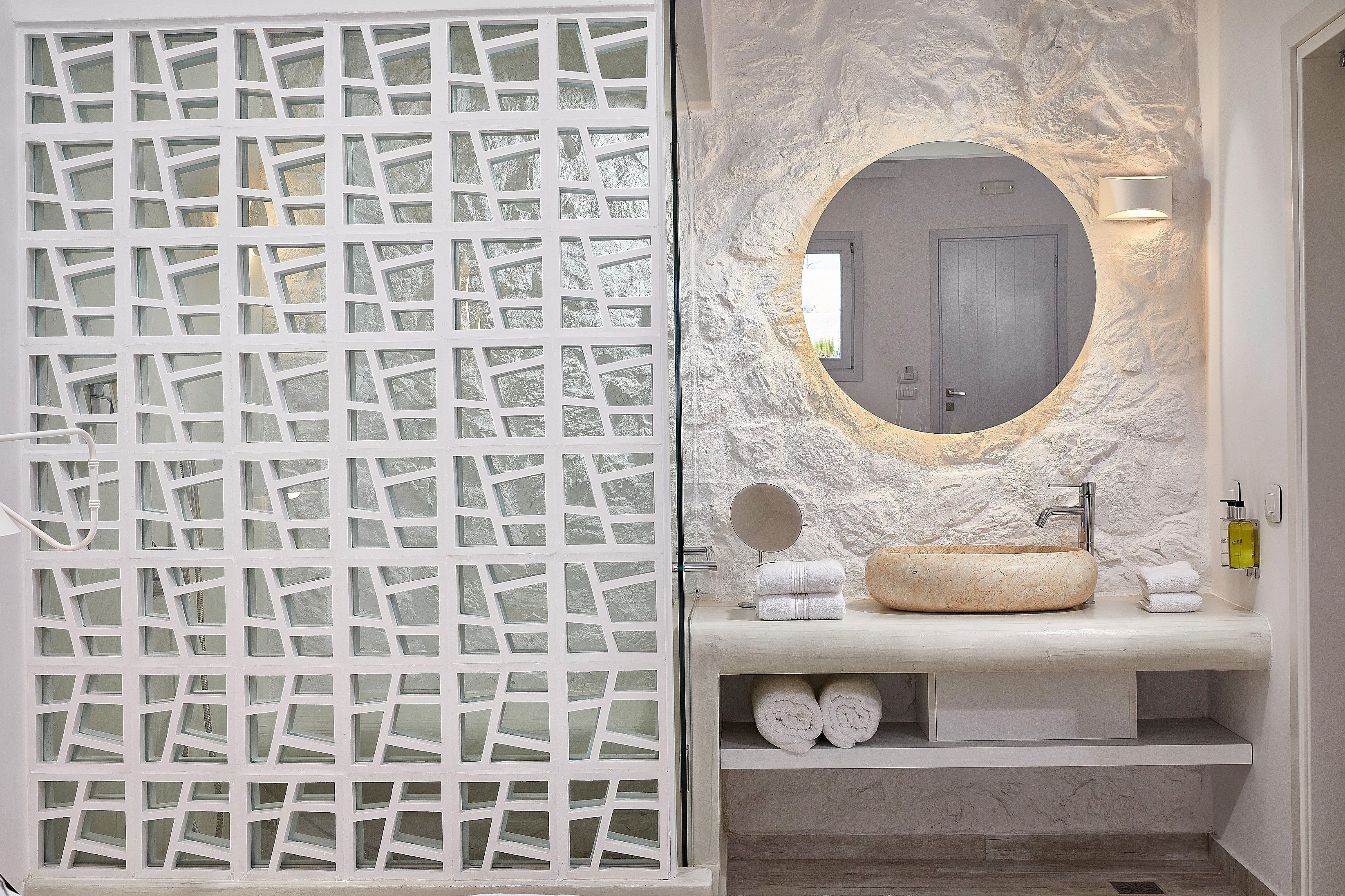 Photo - Petri Suites