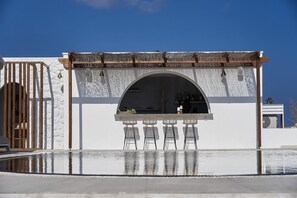 Poolside bar