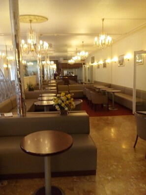 Birthday party area - Hotel Du Gave (Lourdes)