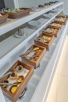 Café da manhã com buffet todos os dias (MZN 1580 por pessoa)