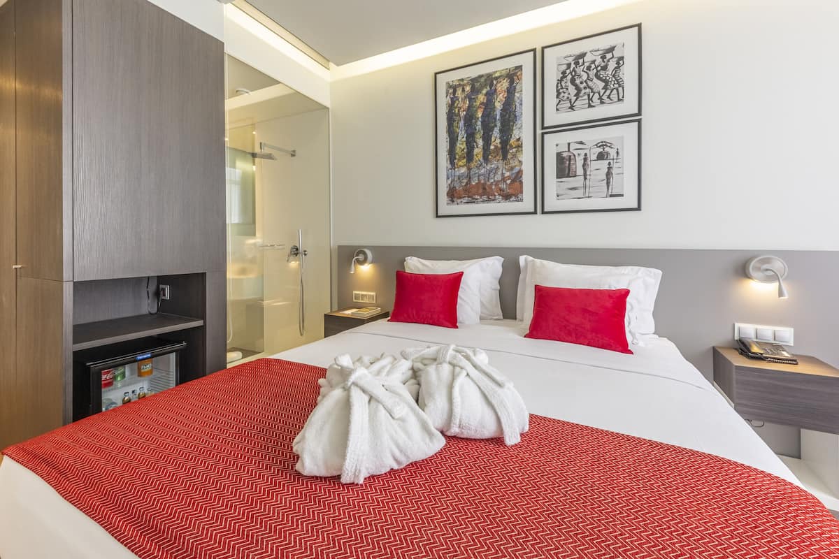 1 bedroom, minibar, in-room safe, desk