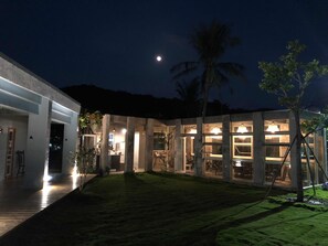Front of property - evening/night - Mooning the Hill (Manzhou)