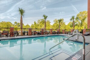 Outdoor pool, open 9:00 AM to 10:00 PM, sun loungers - Cambria Hotel Mount Pleasant – Charleston (Mount Pleasant)