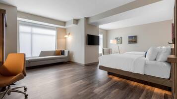 Kamar, 2 Tempat Tidur Queen, akses difabel, Bebas Asap Rokok | Seprai antialergi, meja kerja, dan ruang kerja ramah laptop