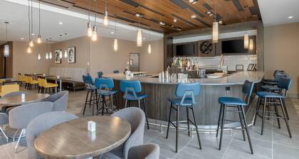 Cambria Hotel Mount Pleasant – Charleston