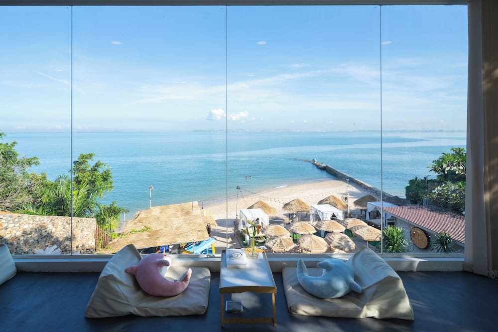 Golden Tulip Pattaya Beach Resort