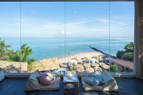 Golden Tulip Pattaya Beach Resort