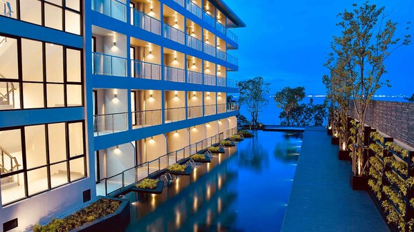 Exterior - Golden Tulip Pattaya Beach Resort (Bang Lamung)