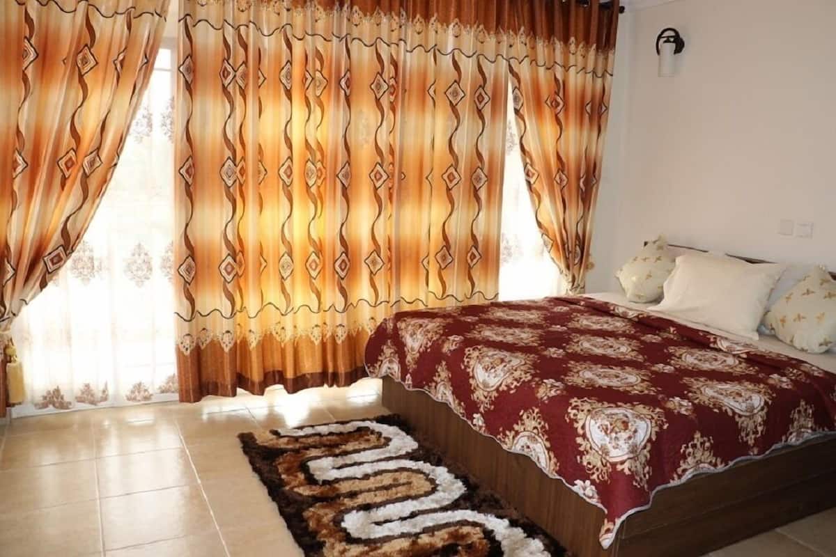 Apartment, 1 Bedroom | Premium bedding, desk, iron/ironing board, free WiFi
