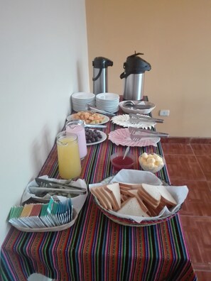 Free daily buffet breakfast