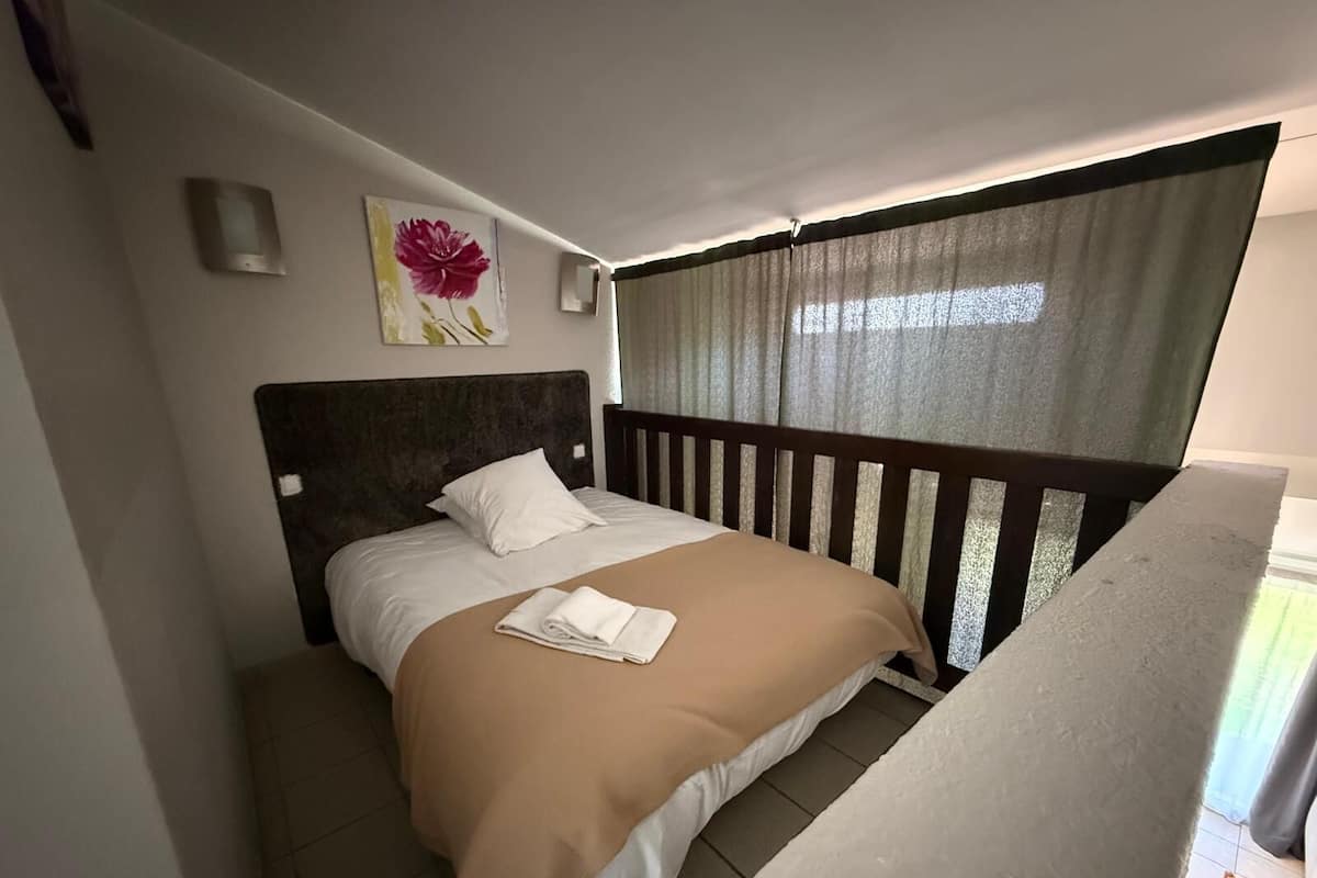 Apartment | 1 bedroom, iron/ironing board, free cots/infant beds, free WiFi