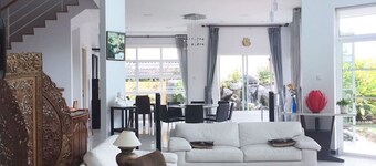 Crystal Cameron Highlands