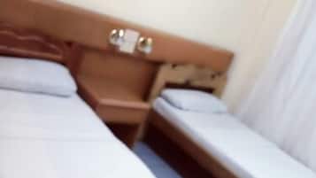 Standard Twin Room | In-room safe, free WiFi