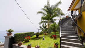 Property grounds - Atlantic Pearl Villa - ETC Madeira (Calheta)