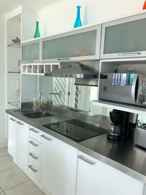 Penthouse Panoramique, 1 chambre, vue océan | 1 chambre, rideaux occultants, chambres insonorisées