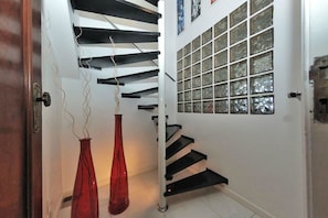 พาโนรามิกเพนท์เฮาส์, 1 ห้องนอน, วิวทะเล | 1 ห้องนอน, ผ้าม่านกันแสง, ห้องเก็บเสียง, เตารีด/โต๊ะรีดผ้า