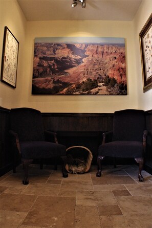 Sala de estar en el lobby