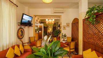 Lobby-Lounge