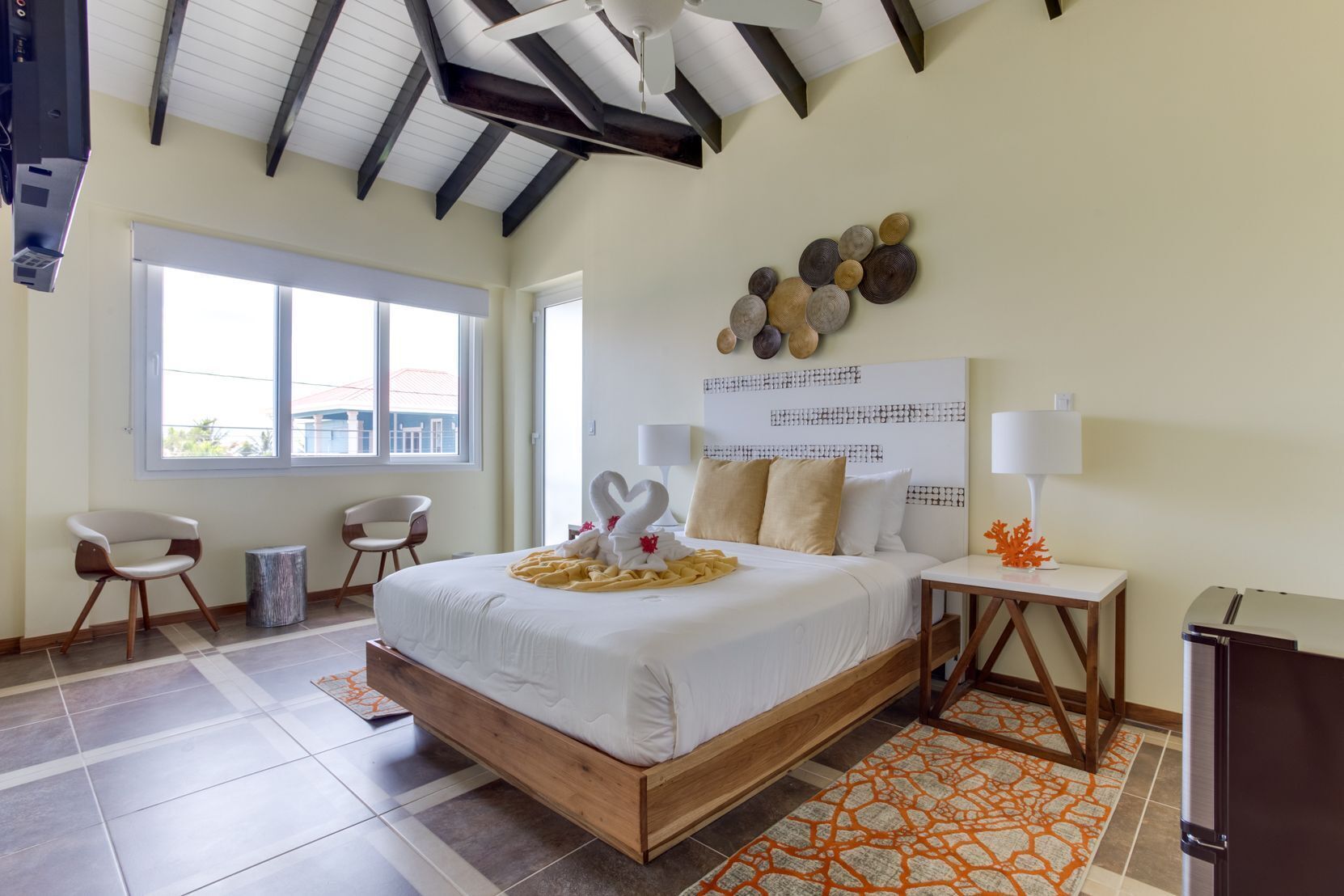 1 bedroom, in-room safe, free wifi, bed sheets