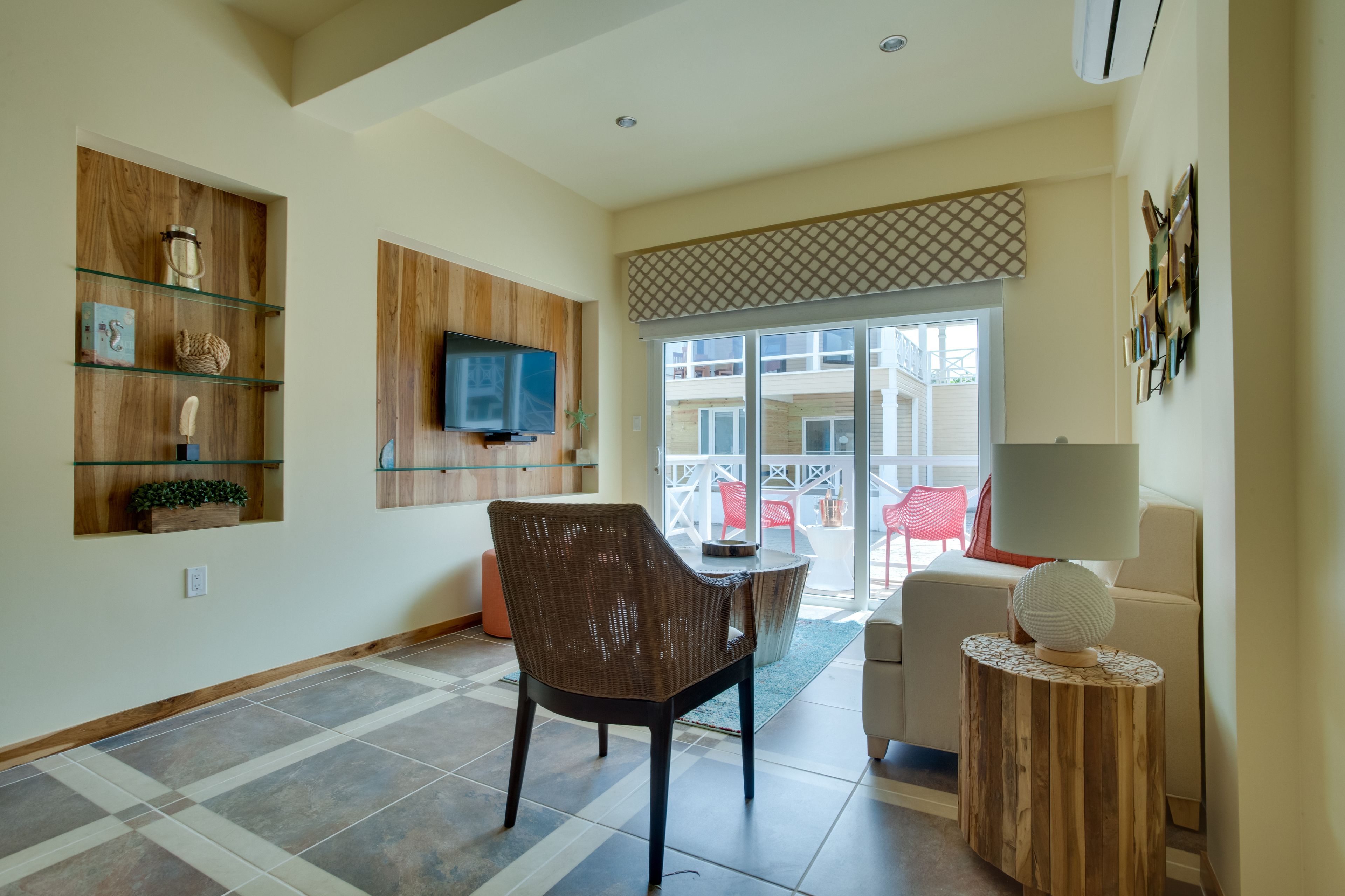 32-inch tv with cable channels