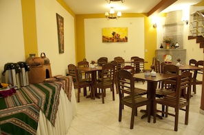 Food-Court
